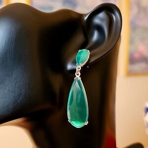 925 Sterling silver and emerald green agate dangle earrings
